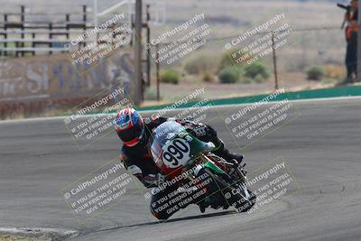 media/Apr-20-2025-AHRMA (Sun) [[393a79c373]]/Race/Group 12/Turn 4b/